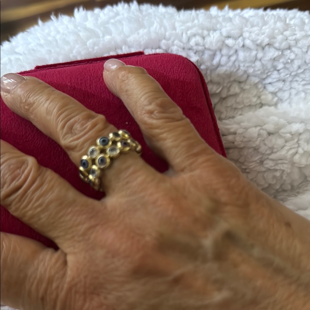 Elegant Gold and Blue Women's Ring